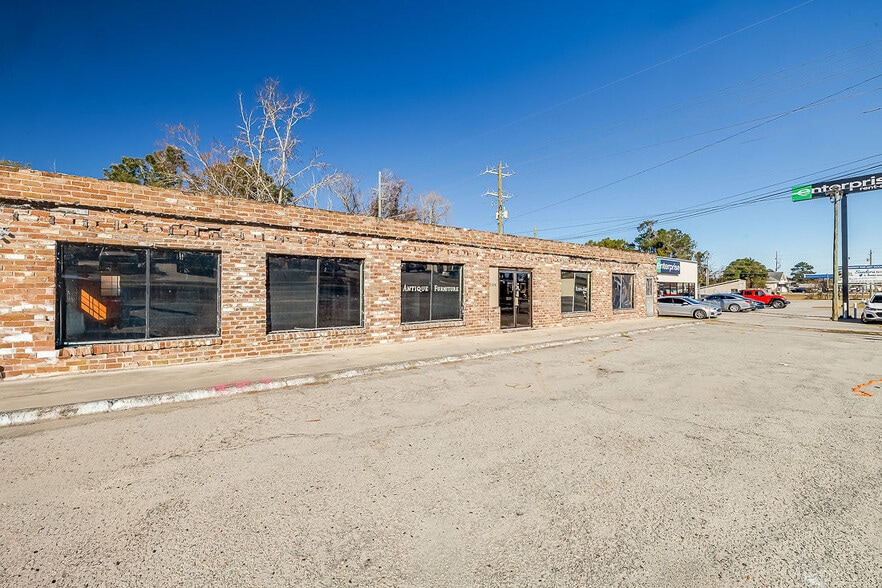 More Photos Of 3104 Skidaway Rd, Savannah Freestanding For Sale