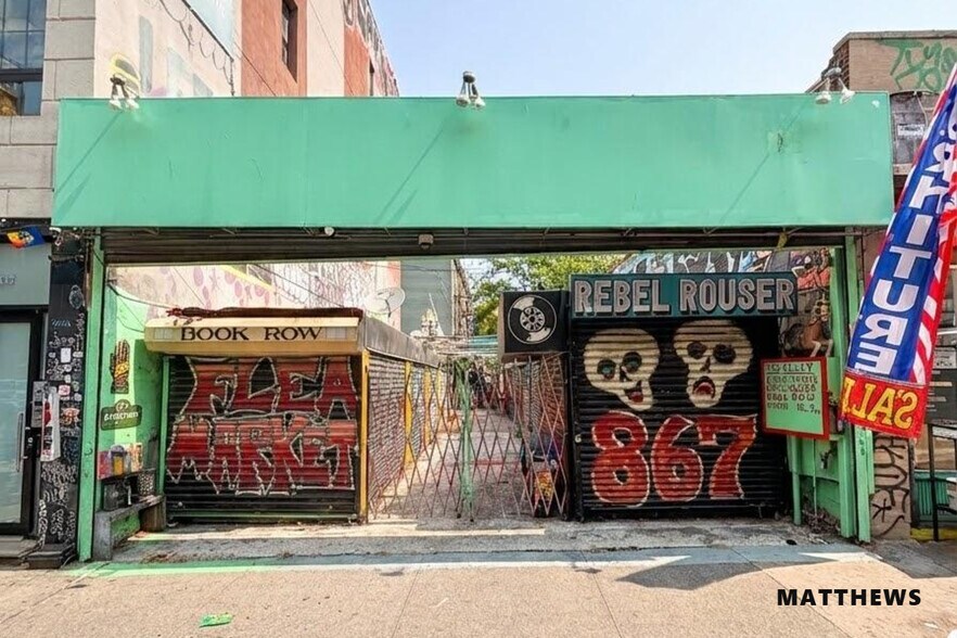 Primary Photo Of 867 Broadway, Brooklyn General Retail For Sale