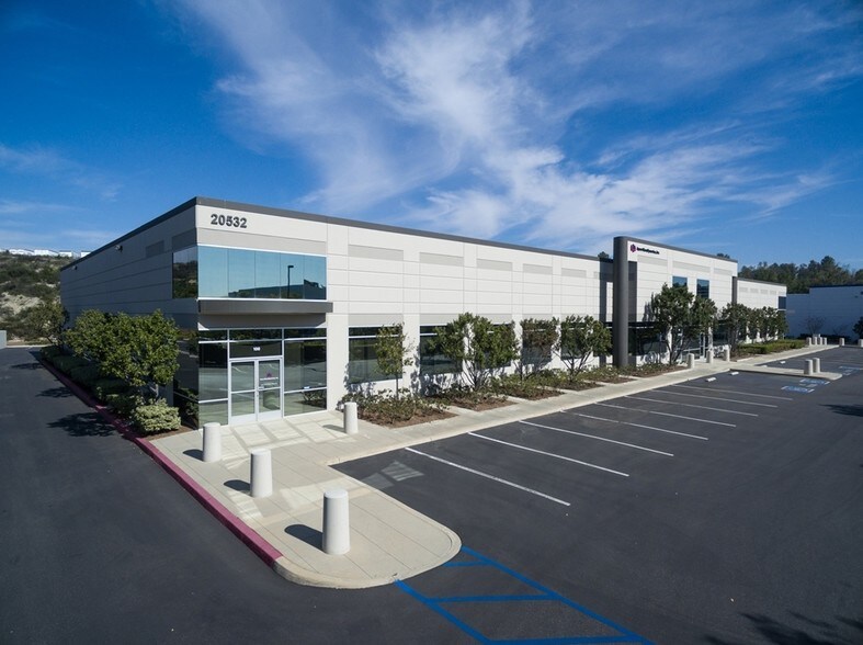 More Photos Of 20532 Crescent Bay Dr, Lake Forest Warehouse For Lease