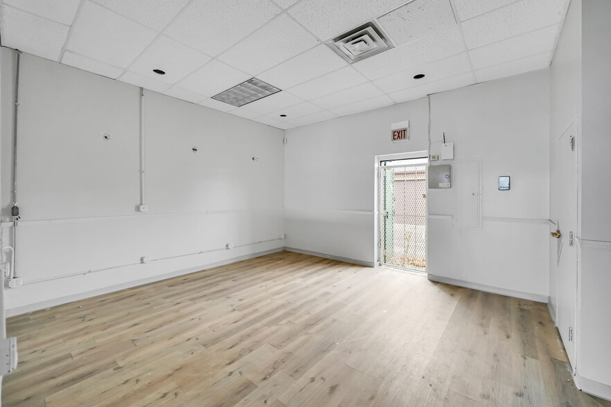 More Photos Of 8235-8259 S Kedzie Ave, Chicago Unknown For Lease