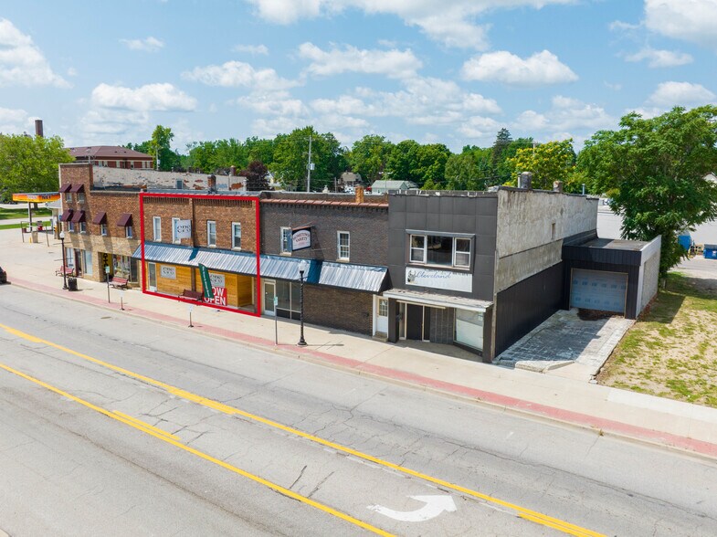More Photos Of 115-117 N Shiawassee St, Corunna Storefront Retail Residential For Lease