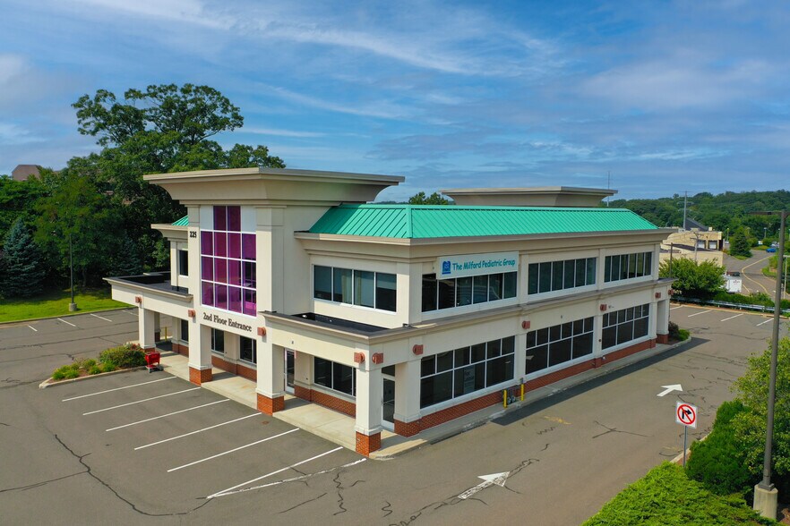 More Photos Of 225-505 Hawley Ln, Stratford Unknown For Sale