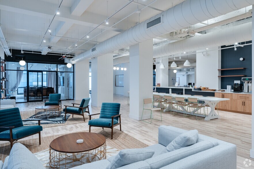 More Photos Of 1315 Walnut St, Philadelphia Office For Lease