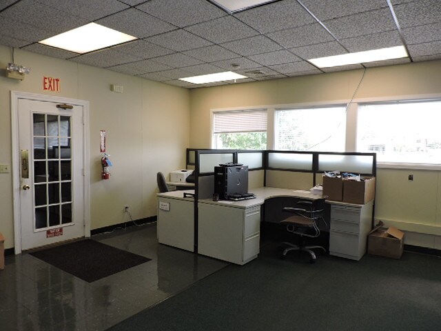 More Photos Of 419 N Westwood Ave, Toledo Light Distribution For Sale