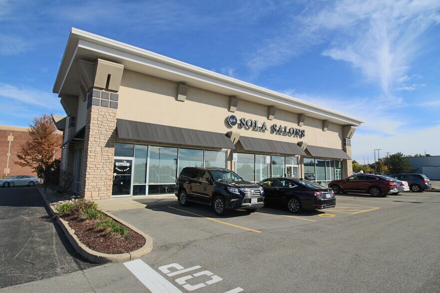 More Photos Of 4090-4100 Maple Rd, Amherst Freestanding For Lease
