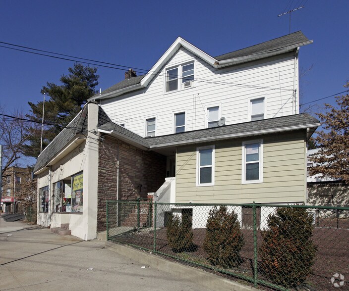More Photos Of 46-48 Franklin St, Belleville Storefront Retail Residential For Sale