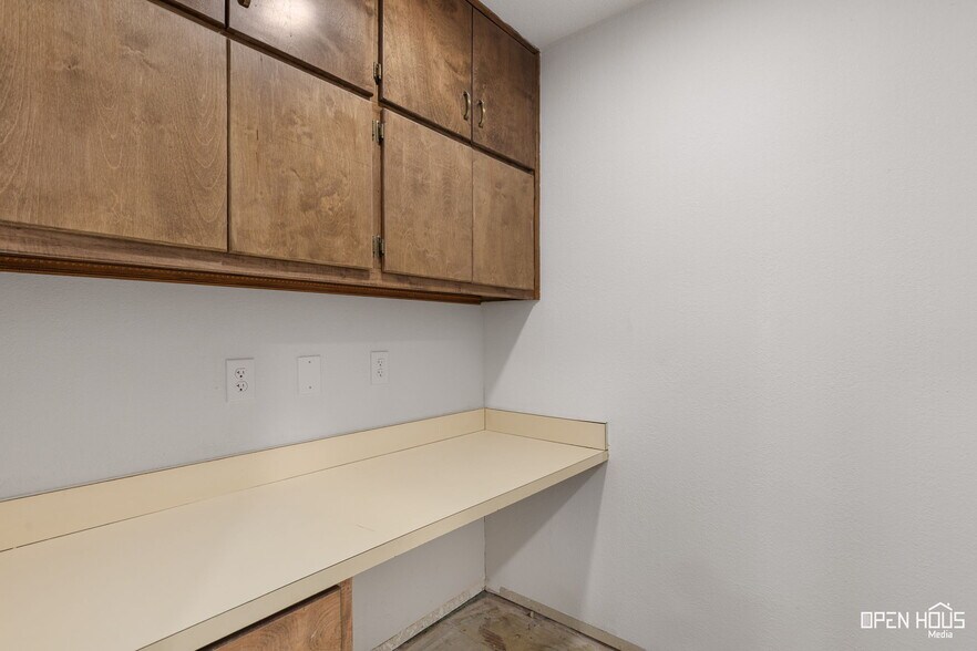 More Photos Of 1317 East St, Graham Medical For Sale