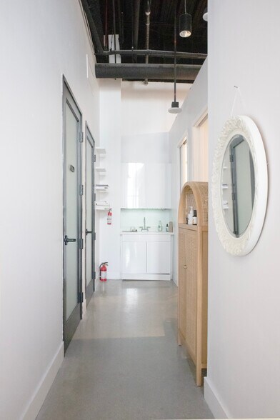More Photos Of 413-445 N Rodeo Dr, Beverly Hills Coworking Space