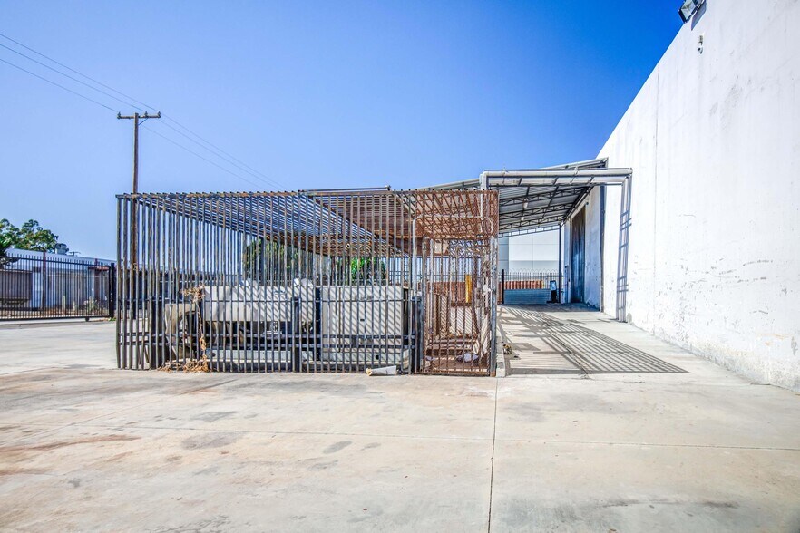 More Photos Of 6820-6830 E Washington Blvd, Commerce Refrigeration Cold Storage For Lease