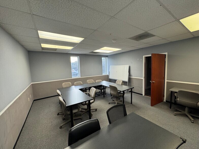 More Photos Of 3079 SW Campbellton Rd, Atlanta Medical For Sale