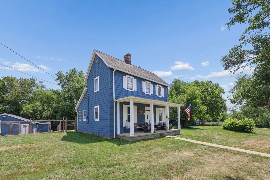 More Photos Of 1520 Island Rd, Circleville Multifamily For Sale