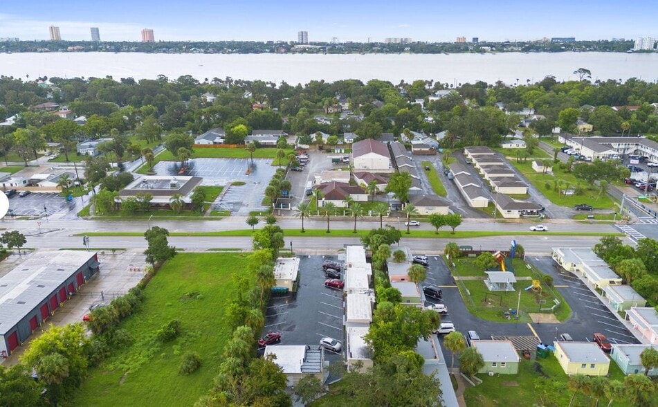 Primary Photo Of 828 Ridgewood Ave, Daytona Beach Hotel For Sale