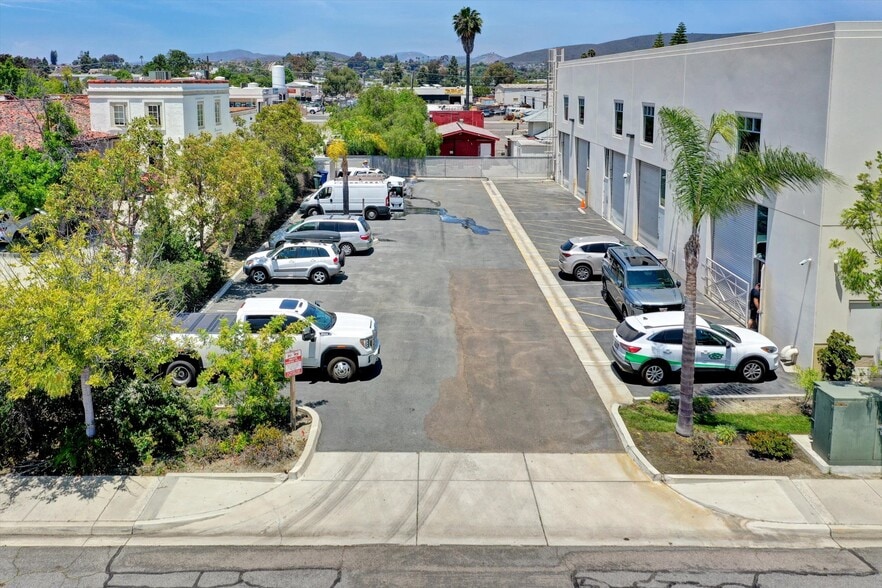 More Photos Of 250 S Pacific St, San Marcos Flex For Sale