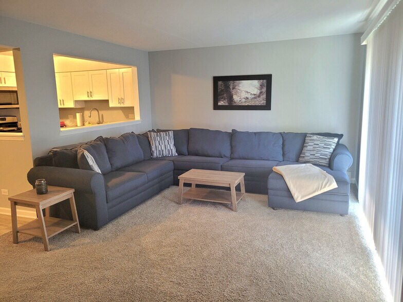 More Photos Of 1322 E 9th St, Lockport Apartments For Sale