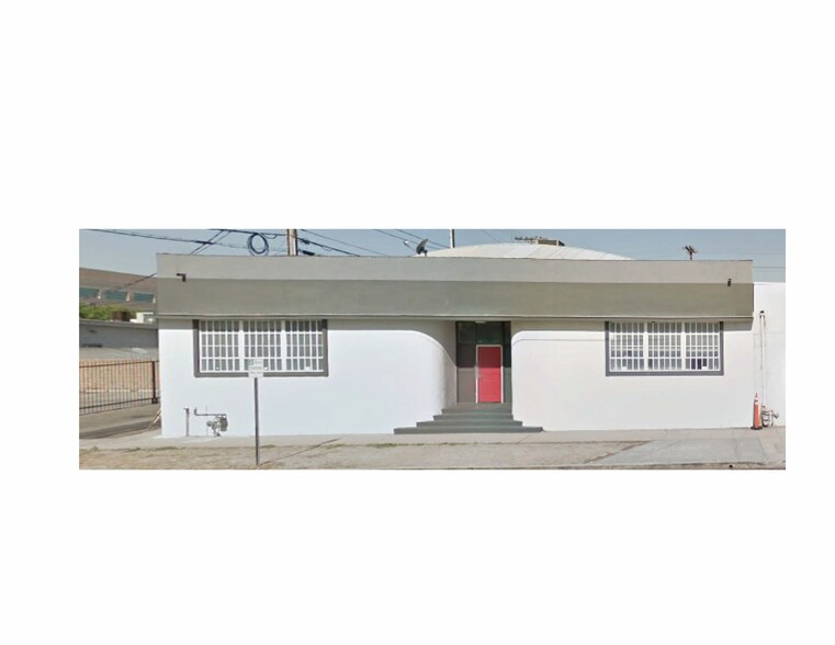 Primary Photo Of 2015 N Lincoln St, Burbank Manufacturing For Lease