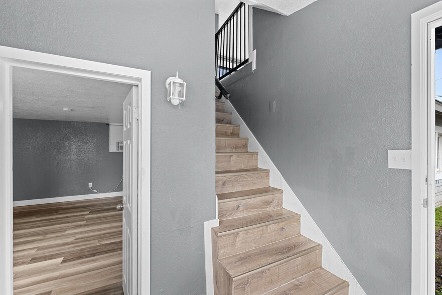 More Photos Of 600 Douglas St, Wenatchee Apartments For Sale