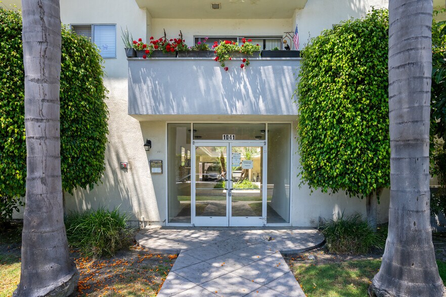 More Photos Of 1041 S Corning St, Los Angeles Apartments For Sale