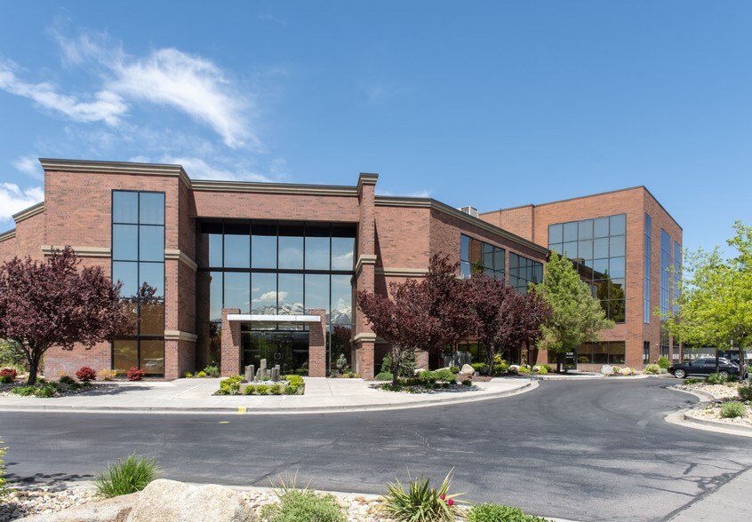 More Photos Of 5296 S Commerce Dr, Murray Office For Lease