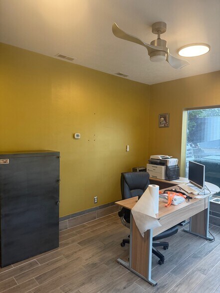 More Photos Of 117 E Roosevelt Rd, Stillman Valley Auto Repair For Lease