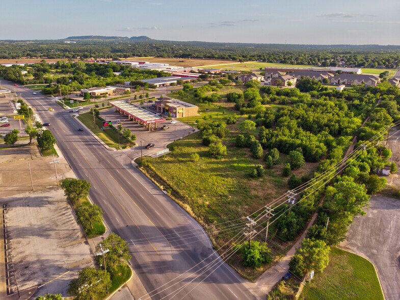 More Photos Of 1418 S Morgan St, Granbury Land For Sale