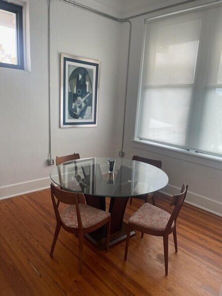 More Photos Of 327 11th Ave N, Saint Petersburg Office For Lease