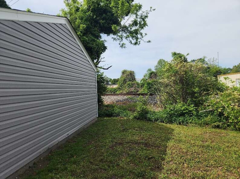 More Photos Of 203 Harpersville Rd, Newport News Office Residential For Lease