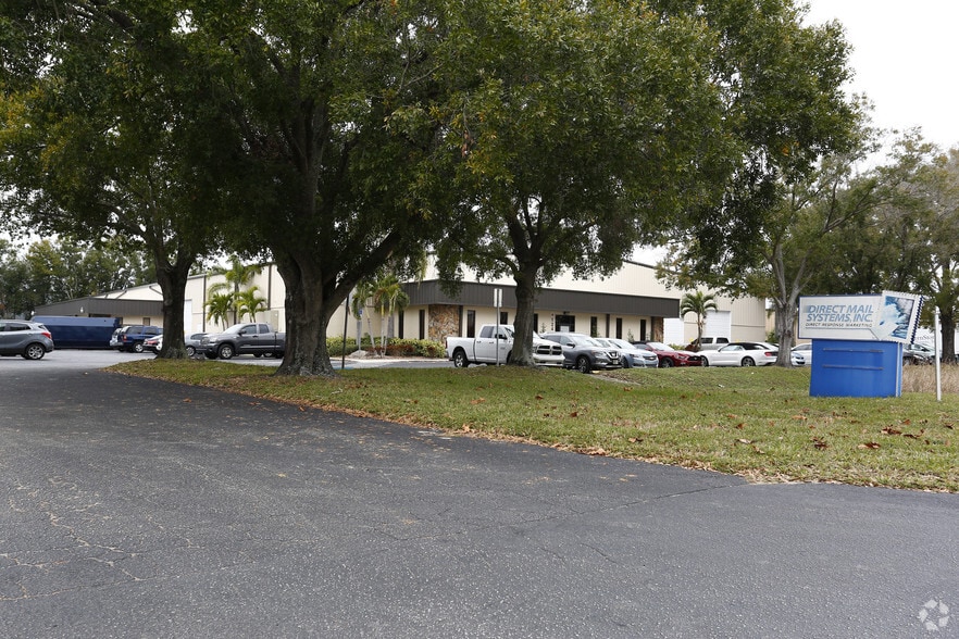 More Photos Of 12450 Automobile Blvd, Clearwater Warehouse For Sale