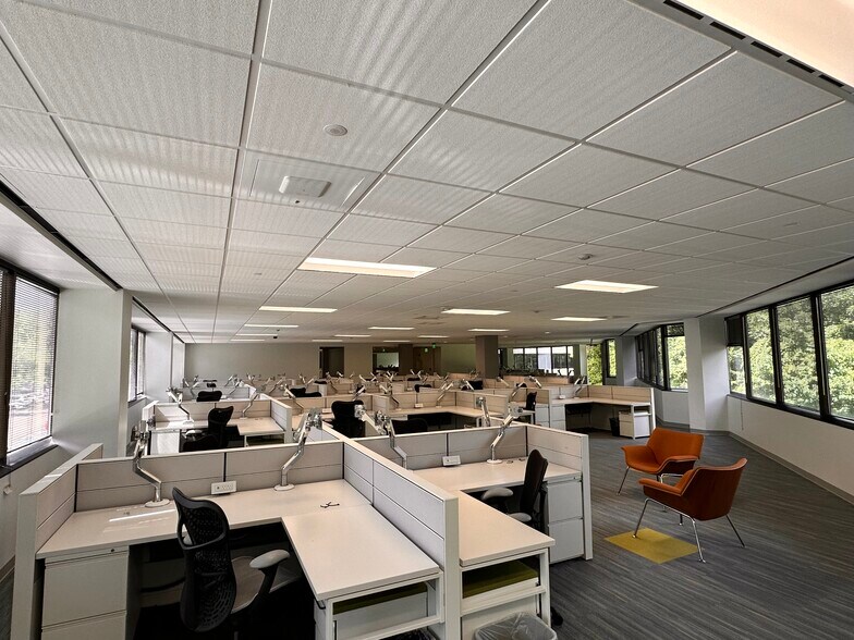 More Photos Of 6055 Primacy Pky, Memphis Office For Lease