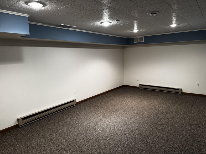 More Photos Of 205 W Bridge St, Wausau Office For Lease