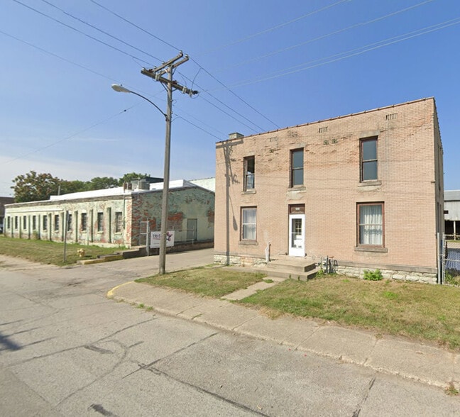 1520 1525-1529 Main St  