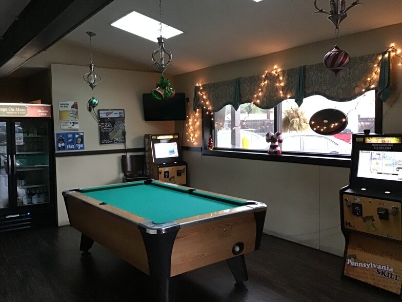 More Photos Of 605 Main St, Hellertown Restaurant For Sale