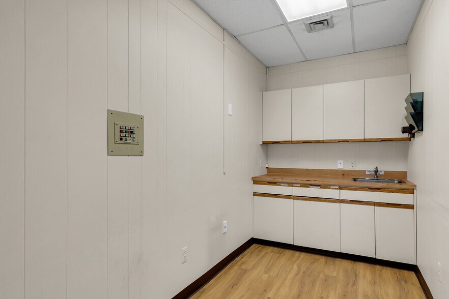 More Photos Of 9 Hospital Dr, Toms River Medical For Sale