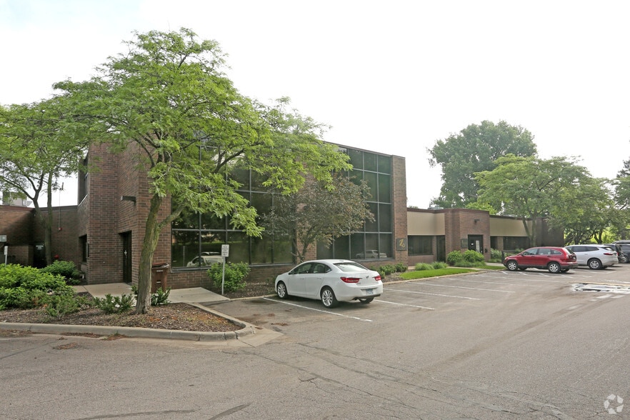 More Photos Of 12201-12241 Wood Lake Dr, Burnsville Light Manufacturing For Lease