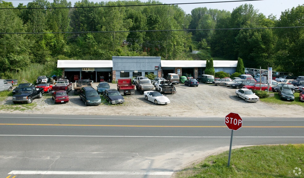 More Photos Of 404 New Hartford Rd, Barkhamsted Auto Repair For Sale