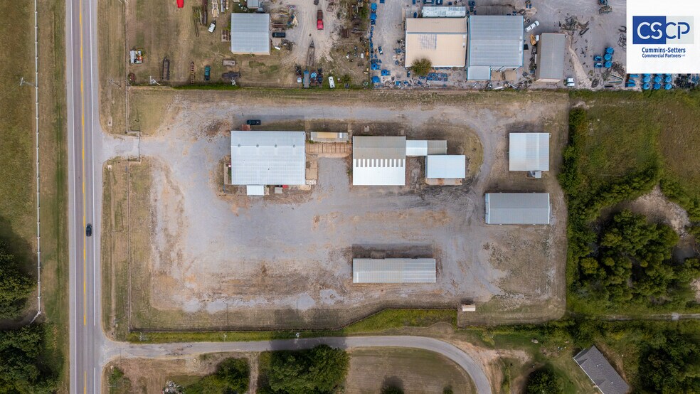 More Photos Of 1175 State Hwy 19, Chickasha Manufacturing For Lease