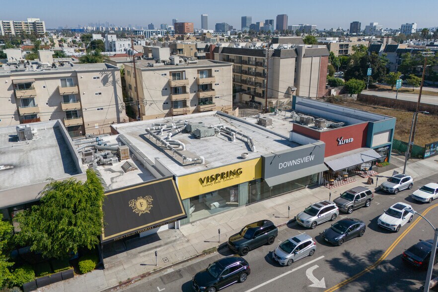 More Photos Of 310-315 S Robertson Blvd, Los Angeles Storefront For Lease