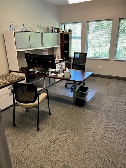 More Photos Of 5760 Nimtz Pky, South Bend Office For Sale