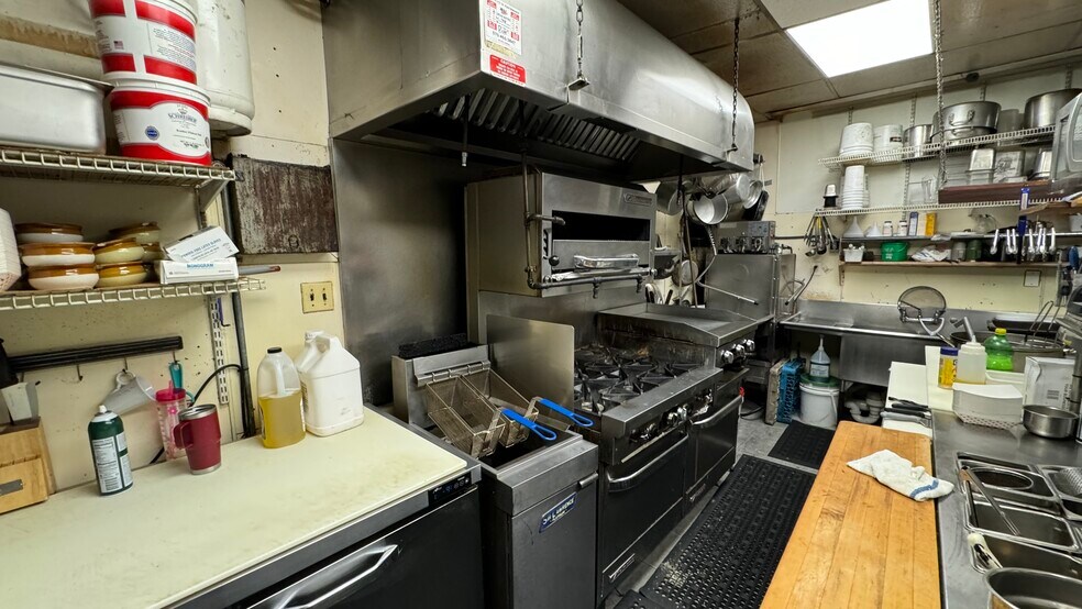 More Photos Of 840 Belvidere Rd, Phillipsburg General Retail For Sale