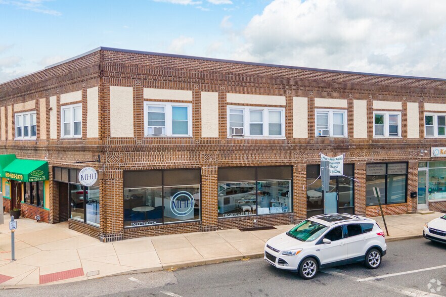 More Photos Of 658 W Lancaster Ave, Bryn Mawr Storefront Retail Residential For Lease