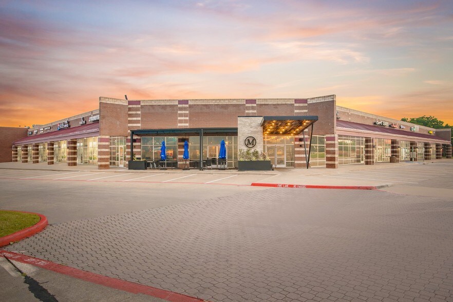 Primary Photo Of 110 W Sandy Lake Rd, Coppell General Retail For Lease