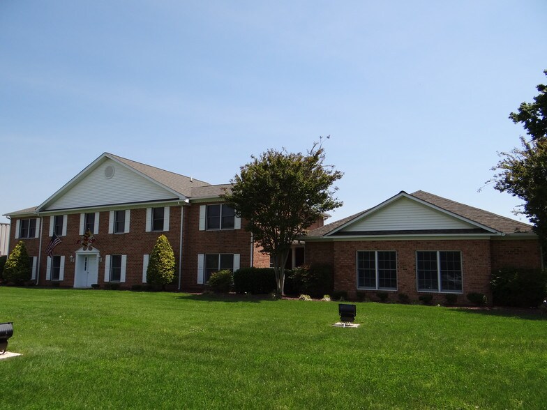 More Photos Of 30537 Potomac Way, Charlotte Hall Office For Lease