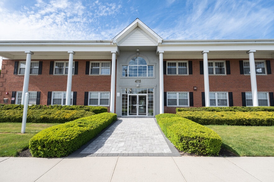 More Photos Of 475 E Main St, Patchogue Medical For Sale