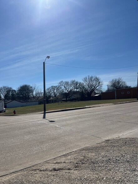 More Photos Of 8021 White Settlement Rd, Fort Worth Land For Sale