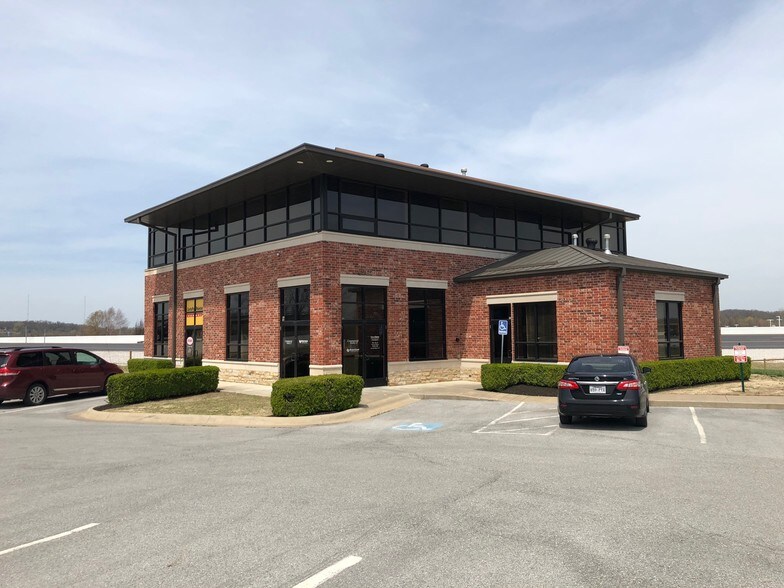 More Photos Of 2961 N Point Cir, Fayetteville Office For Lease