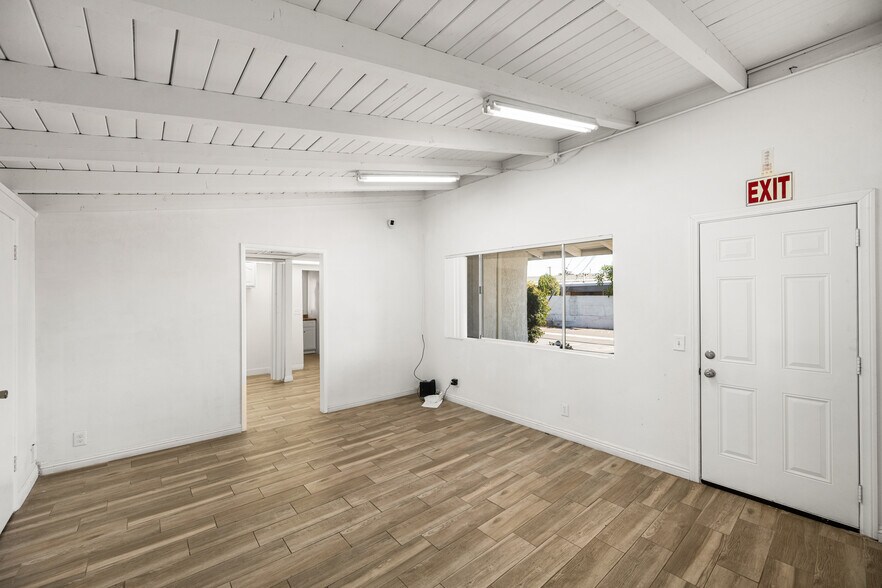 More Photos Of 620 S Euclid St, Anaheim Office For Sale