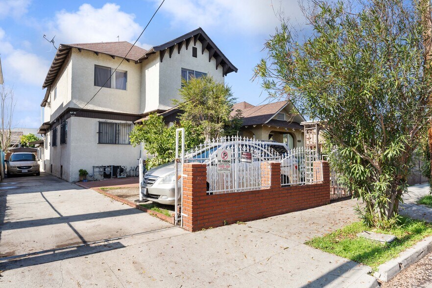 More Photos Of 2005 Magnolia Ave, Los Angeles Apartments For Sale