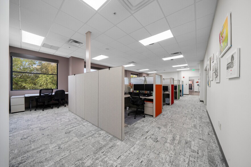 More Photos Of 1930 SW 38th Ave, Ocala Office For Lease