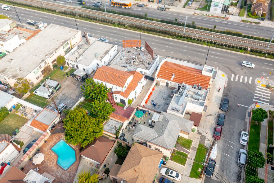 More Photos Of 4847 Crenshaw Blvd, Los Angeles Storefront Retail Residential For Sale