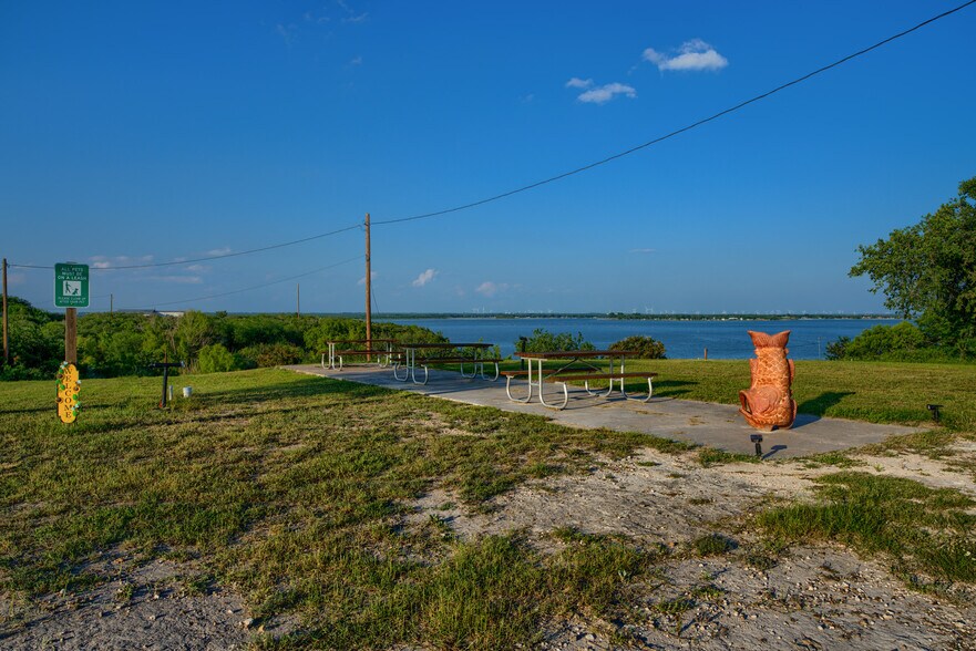 More Photos Of 101 Campbell Rd 3, Sandia Trailer Camper Park For Sale