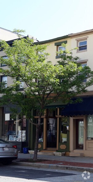 More Photos Of 919 S Charles St, Baltimore Storefront Retail Residential For Sale
